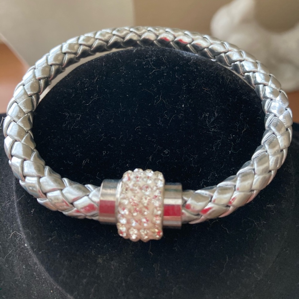 Silver Leather Bracelet with Bling Clasp